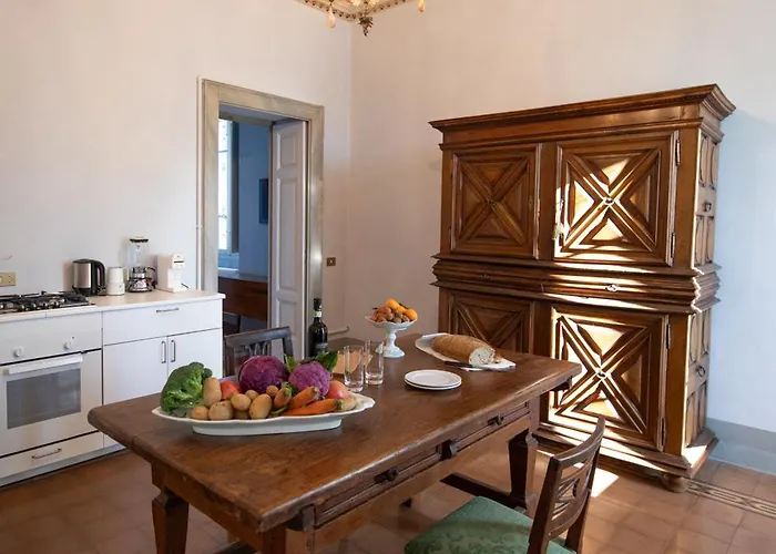 Palazzo Augusto * Пьяченца