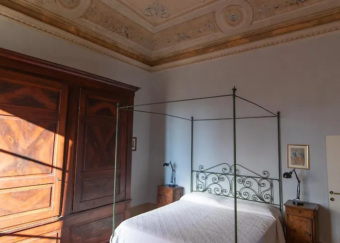 Palazzo Augusto * Пьяченца